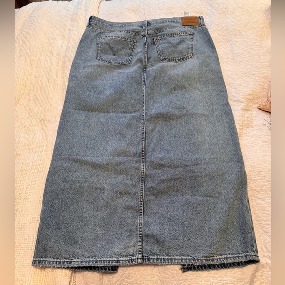 Levi's Premium Denim Jean Long Skirt - Picture 2 of 4